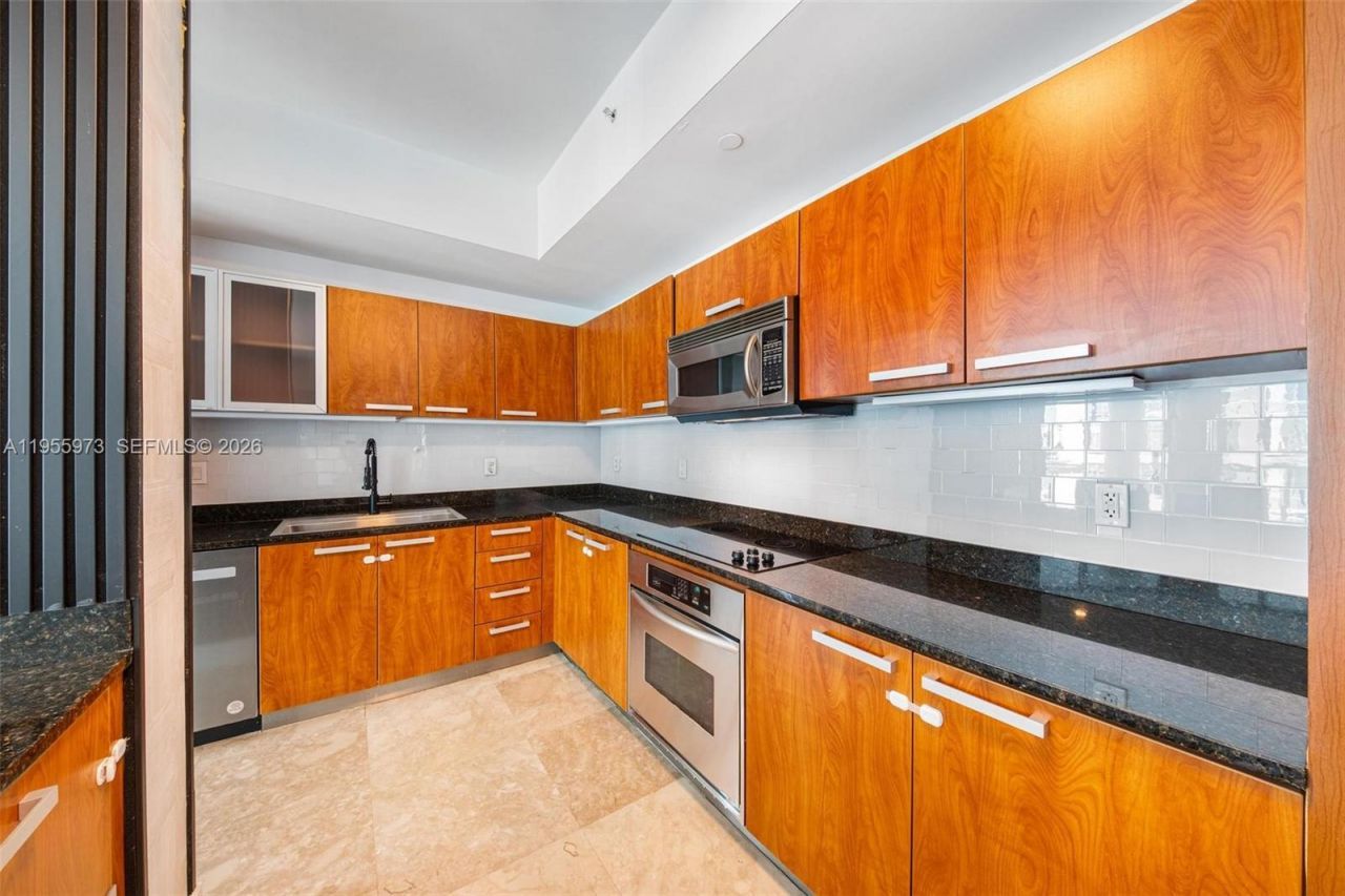 3131 NE 188th St, Unit 2-803, Aventura, FL 33180 Photo