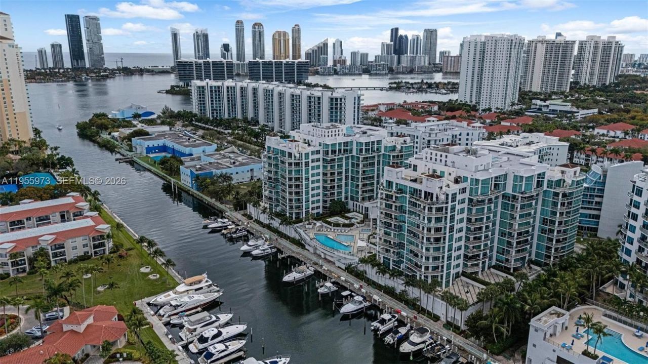 3131 NE 188th St, Unit 2-803, Aventura, FL 33180 Photo