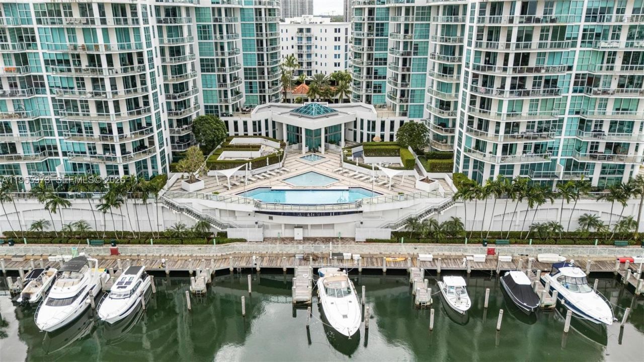 3131 NE 188th St, Unit 2-803, Aventura, FL 33180 Photo