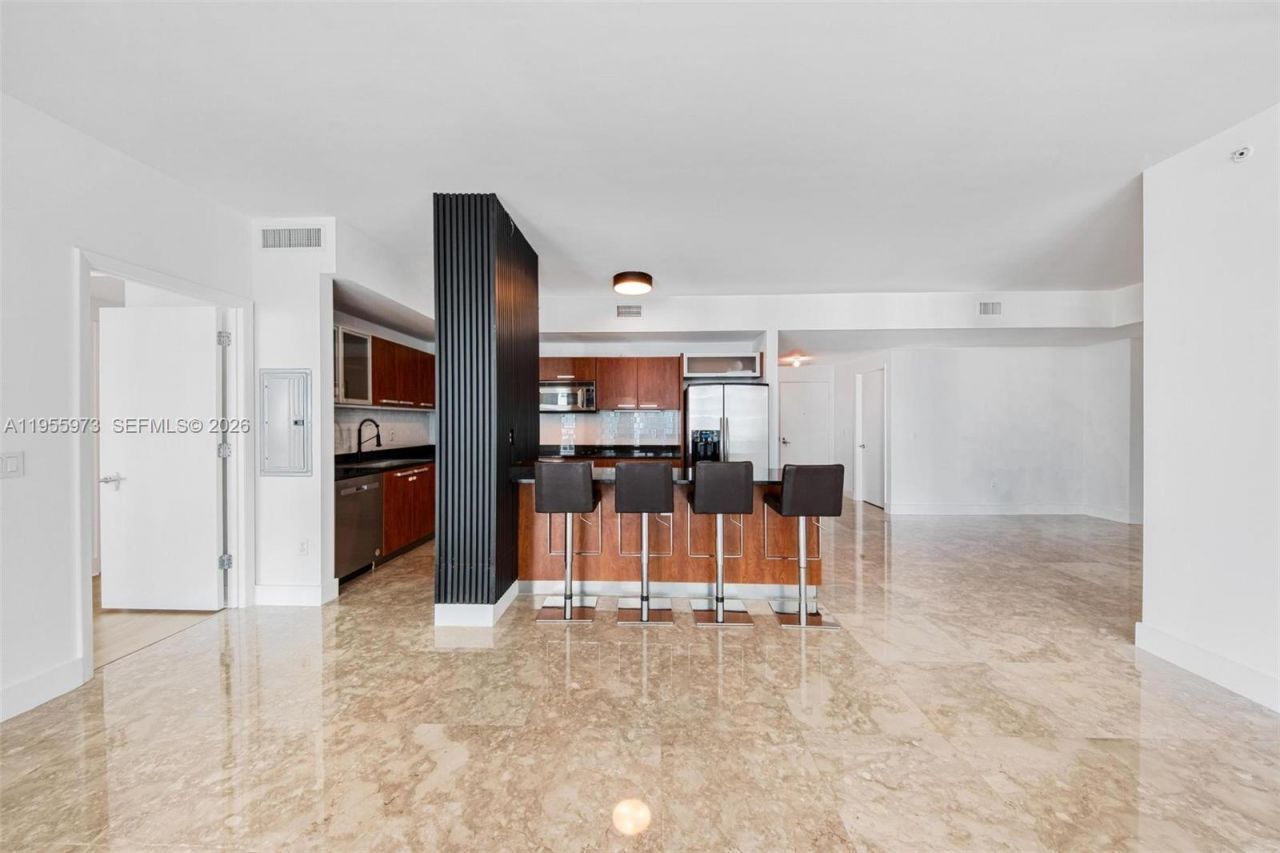 3131 NE 188th St, Unit 2-803, Aventura, FL 33180 Photo