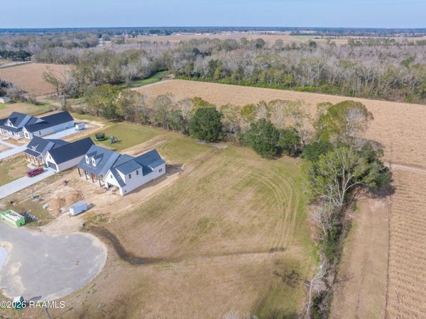 5302 Belvedere East Drive , Youngsville, LA 70592