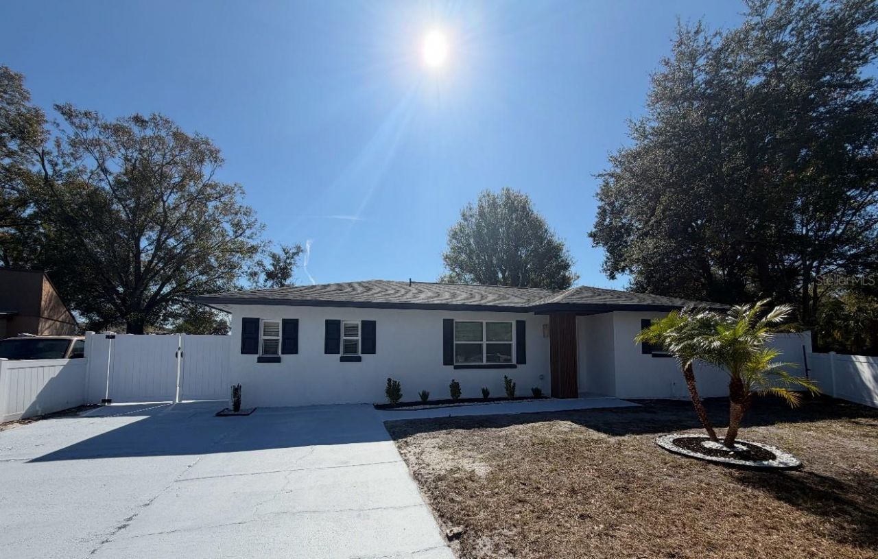 5603 Hughes Court, Tampa, FL 33619 Main Photo