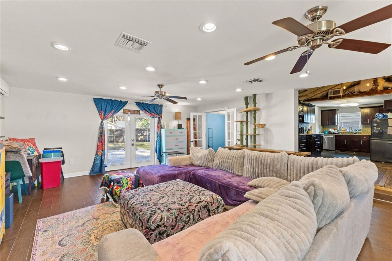 1747 26th Avenue N, Saint Petersburg, FL 33713 Photo