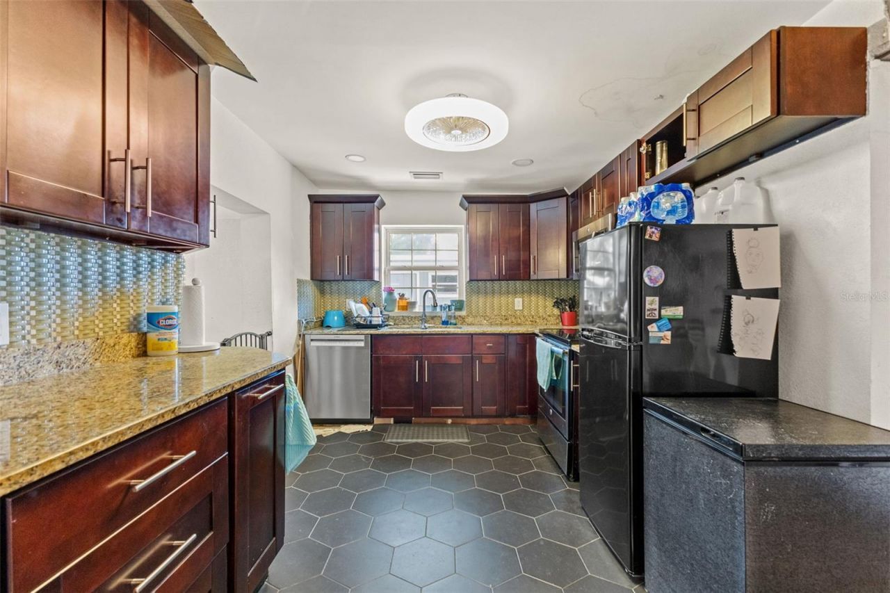 1747 26th Avenue N, Saint Petersburg, FL 33713 Photo