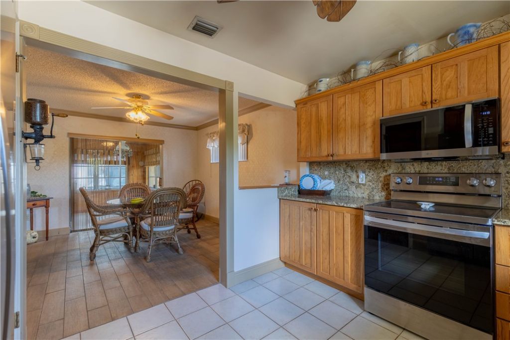 7666 134th Street, Sebastian, FL 32958 Photo