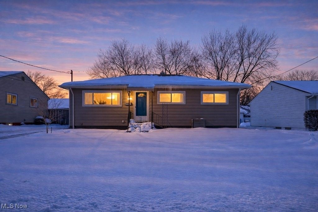 6490 Grosse Drive, Brook Park, OH 44142 Main Photo