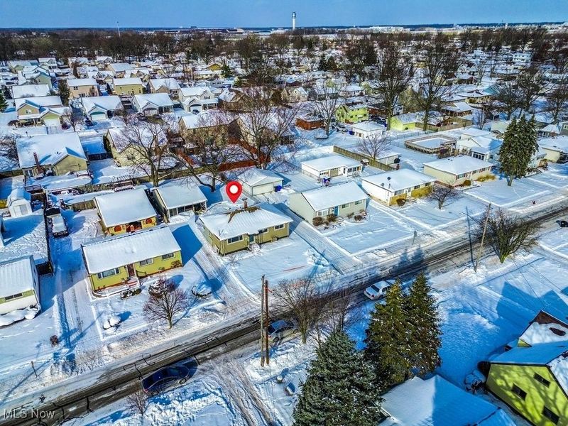 6490 Grosse Drive, Brook Park, OH 44142 Photo 31