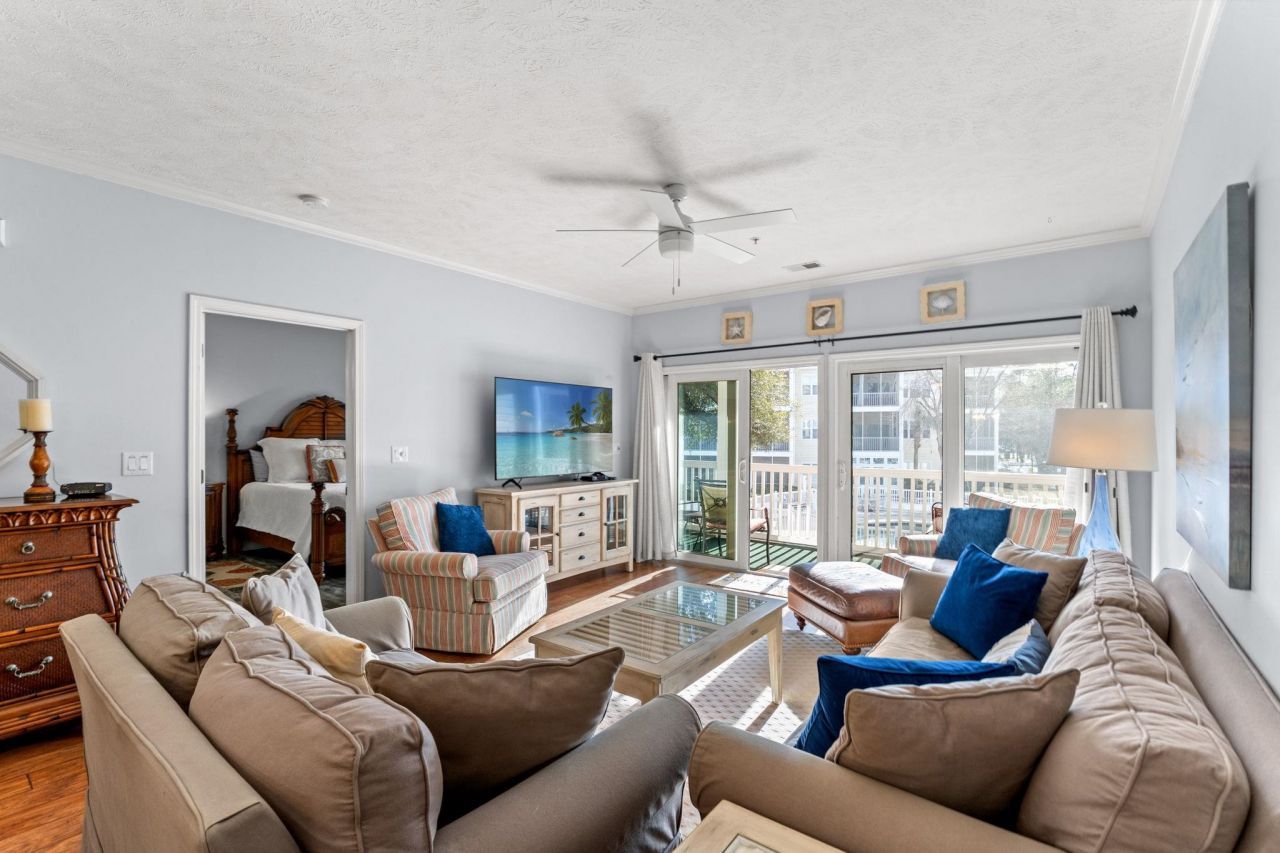 601 Hillside Dr. N Photo 11