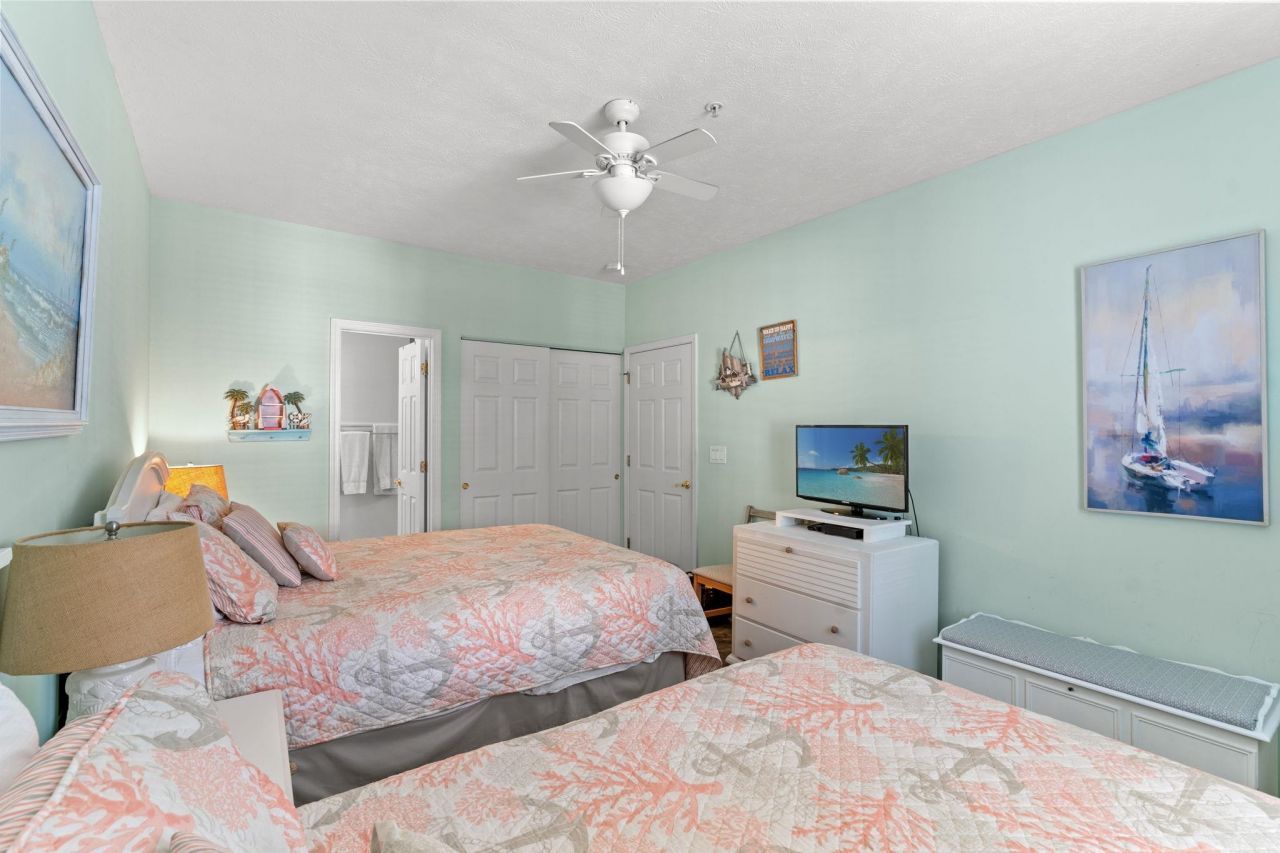 601 Hillside Dr. N Photo 16