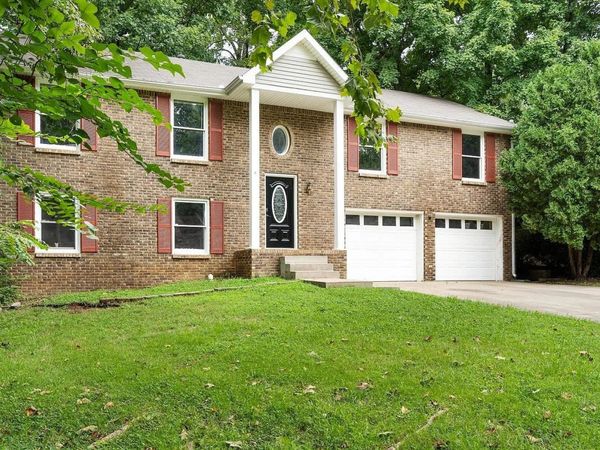 215 Pine Mountain Rd, Clarksville, TN 37042