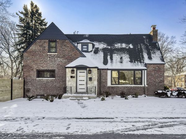 9001 S Claremont Avenue, Chicago, IL 60643