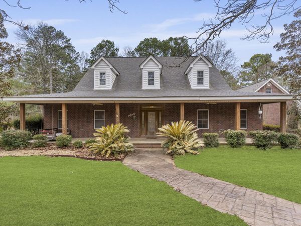 33 Pinedale Dr., Collins, MS 39428