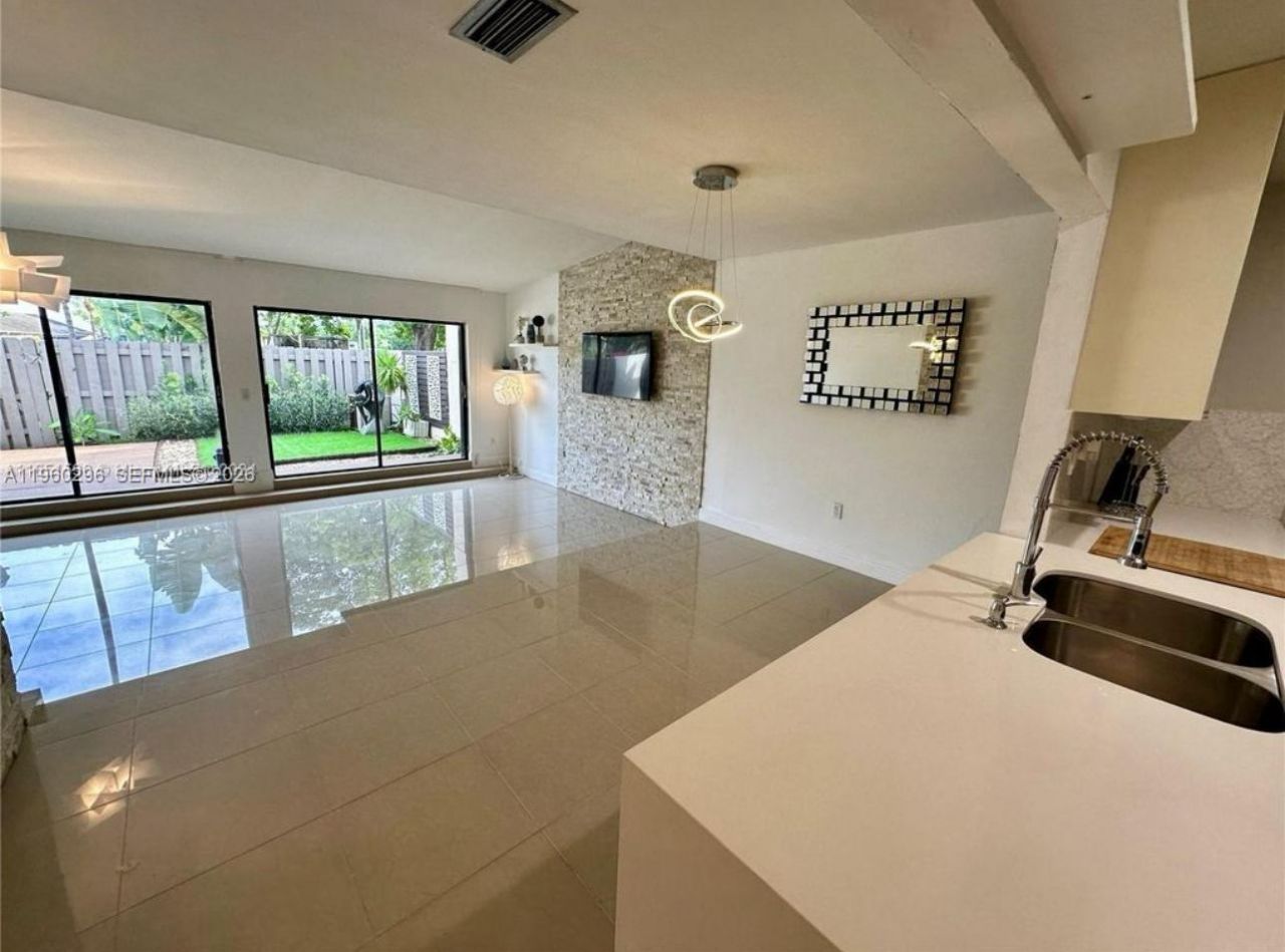 10640 SW 75th Ln, Miami, FL 33173 Photo