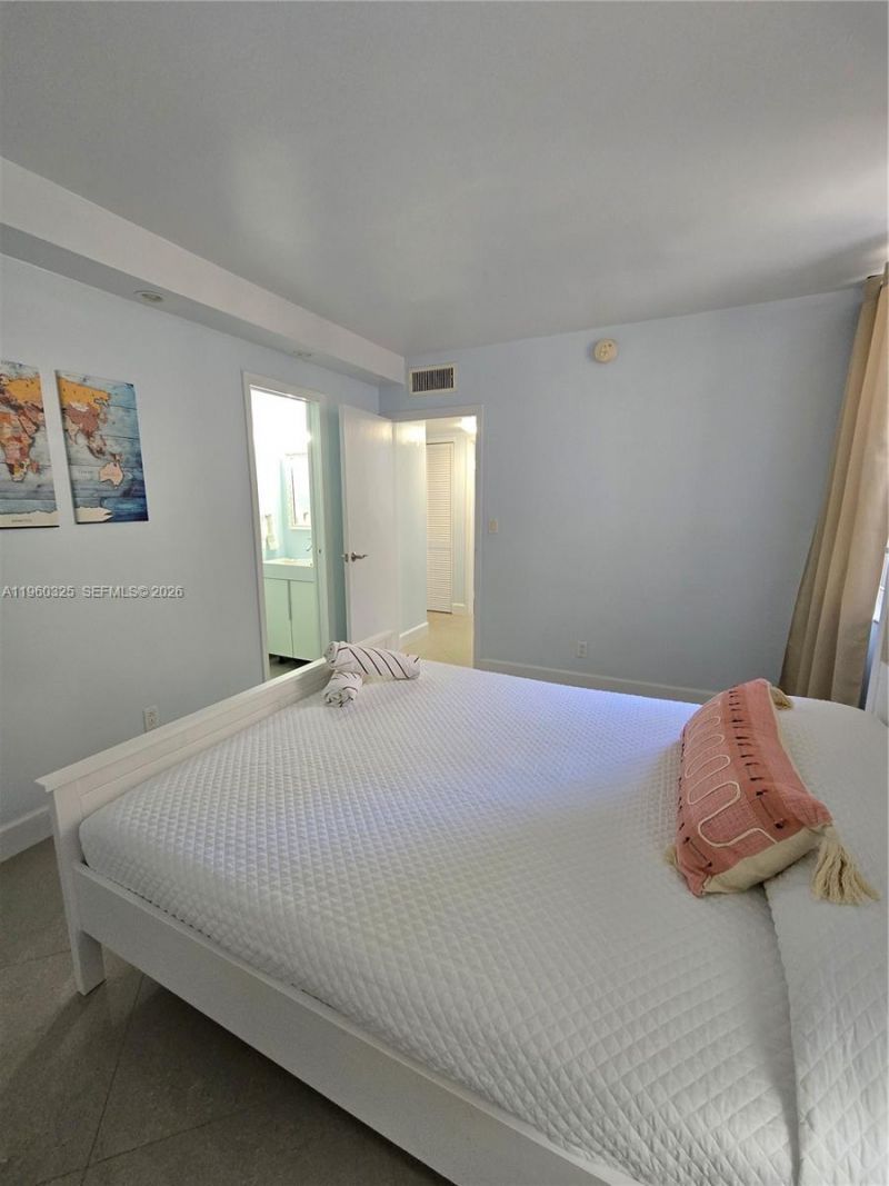 88500 Overseas Hwy, Unit 301, Tavernier, FL 33070 Photo