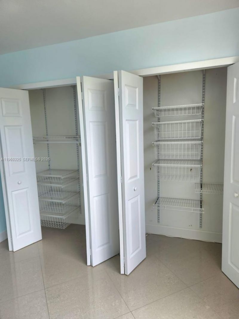 88500 Overseas Hwy, Unit 301, Tavernier, FL 33070 Photo