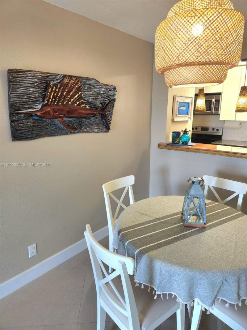 88500 Overseas Hwy, Unit 301, Tavernier, FL 33070 Photo