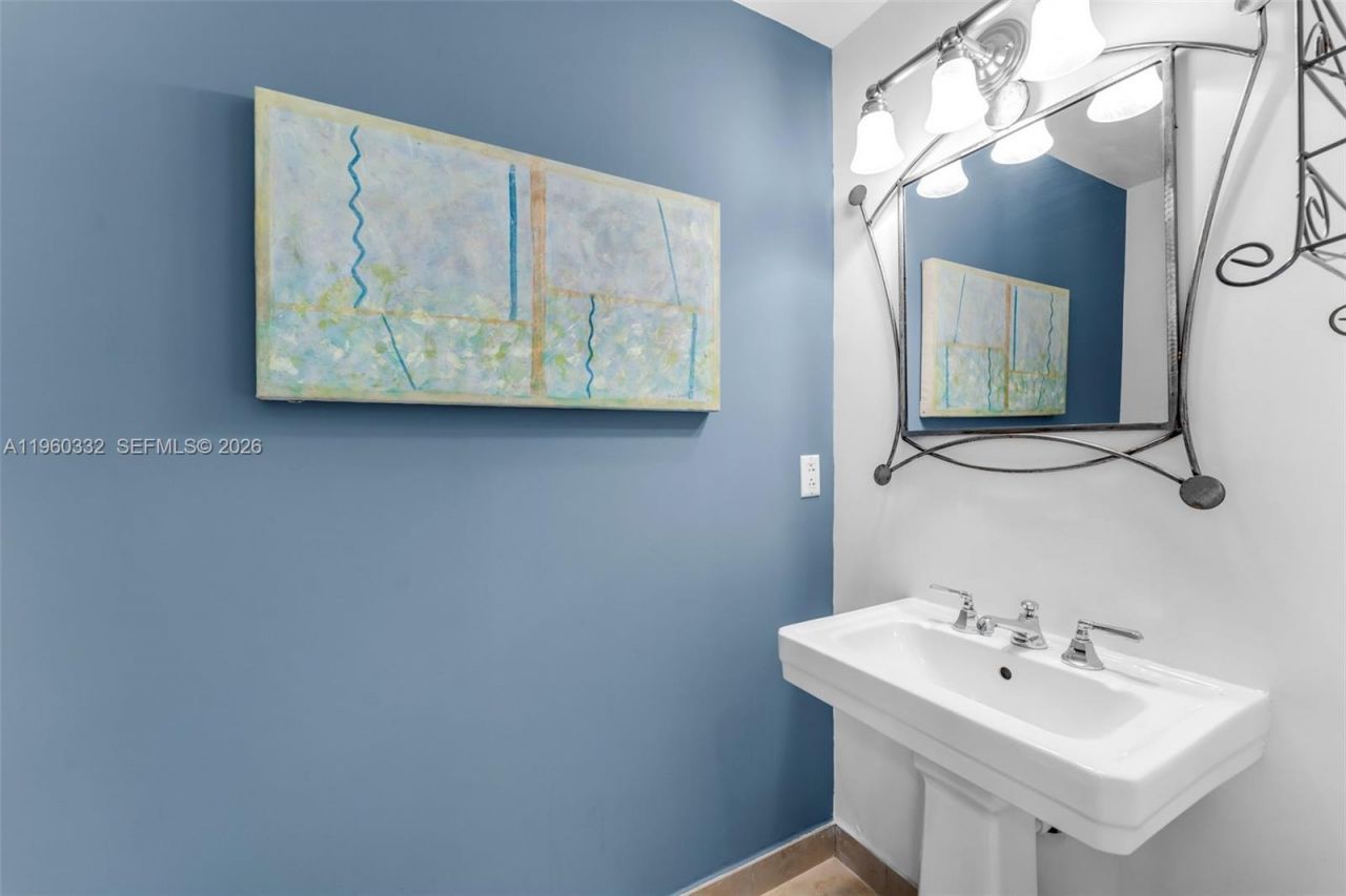 1500 Ocean Dr, Unit 705, Miami Beach, FL 33139 Photo