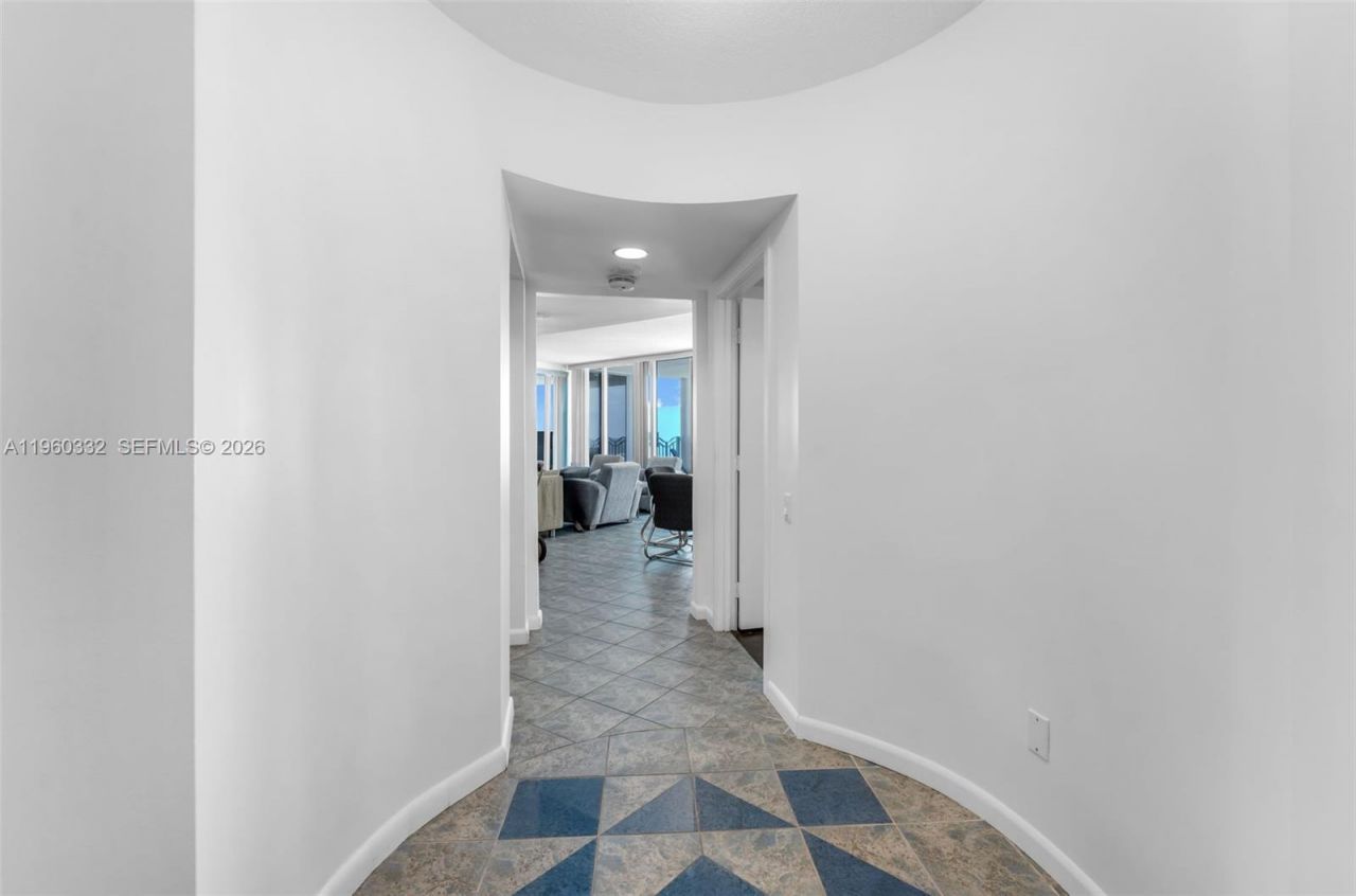 1500 Ocean Dr, Unit 705, Miami Beach, FL 33139 Photo