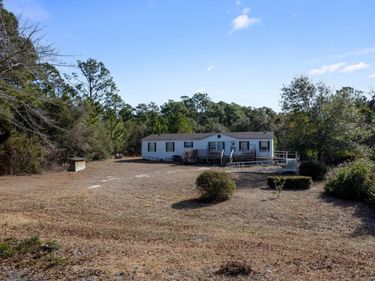 2564 SE River Road SE, Winnabow, NC 28479