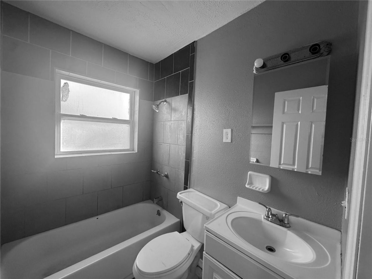 2802 5th Street E, Bradenton, FL 34208 Photo