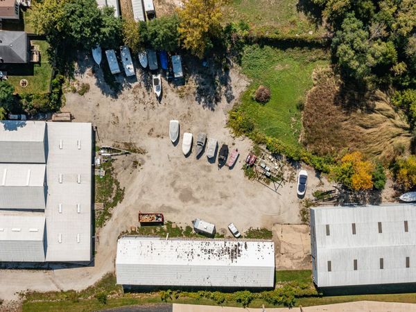 10719 Commercial Street, Richmond, IL 60071