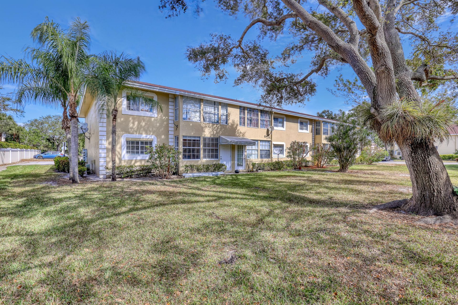 204 Palm Beach Trace Drive, Unit 204, Royal Palm Beach, FL 33411 Photo