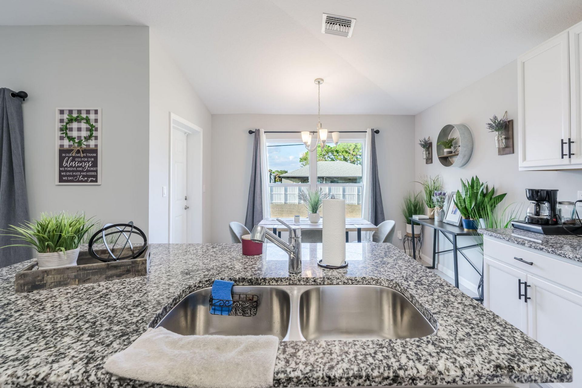 742 NW Bayshore Boulevard, Port Saint Lucie, FL 34983 Photo