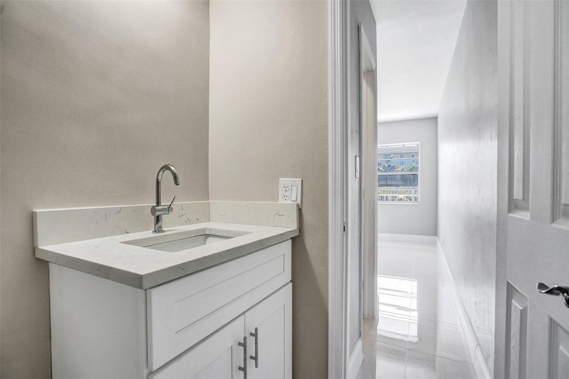 701 Pine Drive, Unit 104, Pompano Beach, FL 33060 Photo