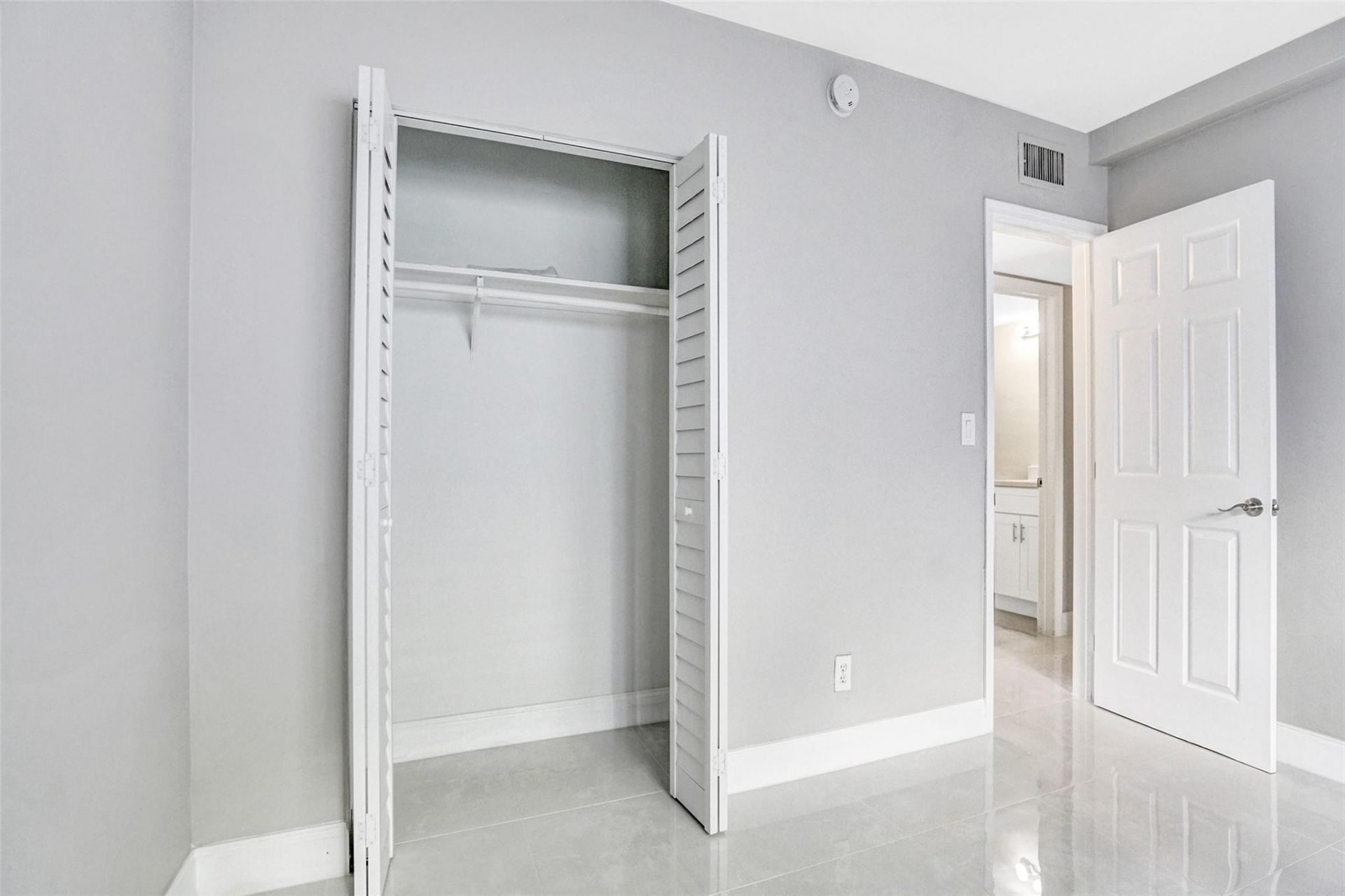 701 Pine Drive, Unit 104, Pompano Beach, FL 33060 Photo