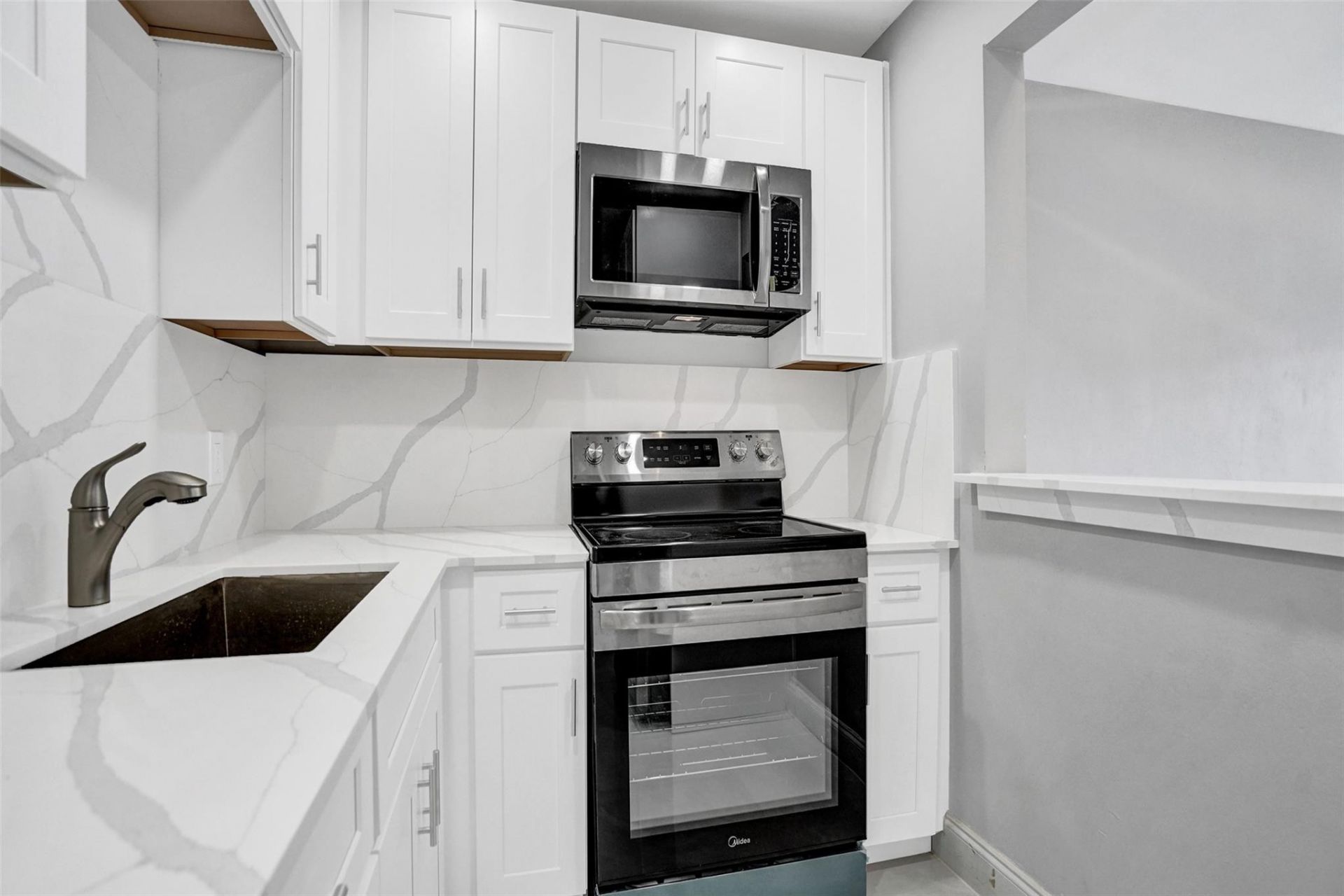 701 Pine Drive, Unit 104, Pompano Beach, FL 33060 Photo