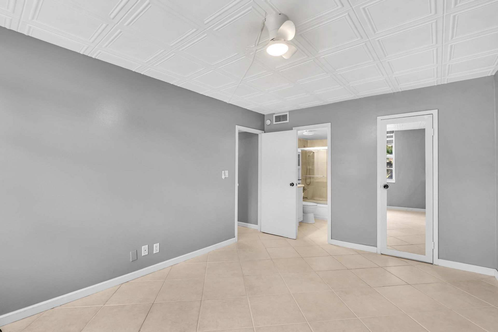 1600 SE 15th St, Unit 305, Fort Lauderdale, FL 33316 Photo