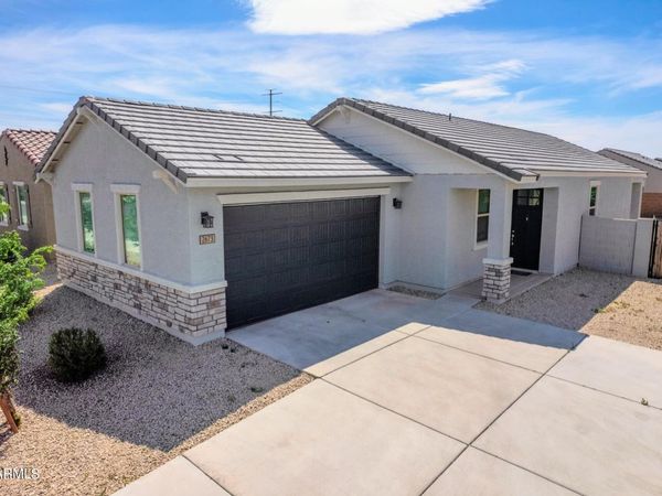 2673 E AGUAYO Drive, Casa Grande, AZ 85194