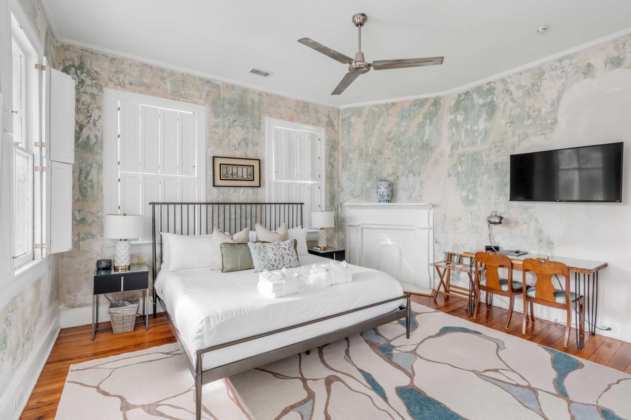 142 Spring Street Photo 27