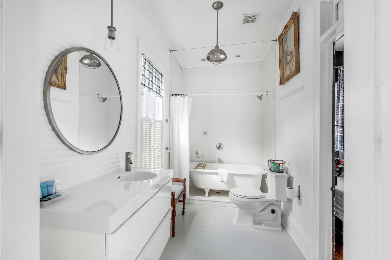 142 Spring Street Photo 32