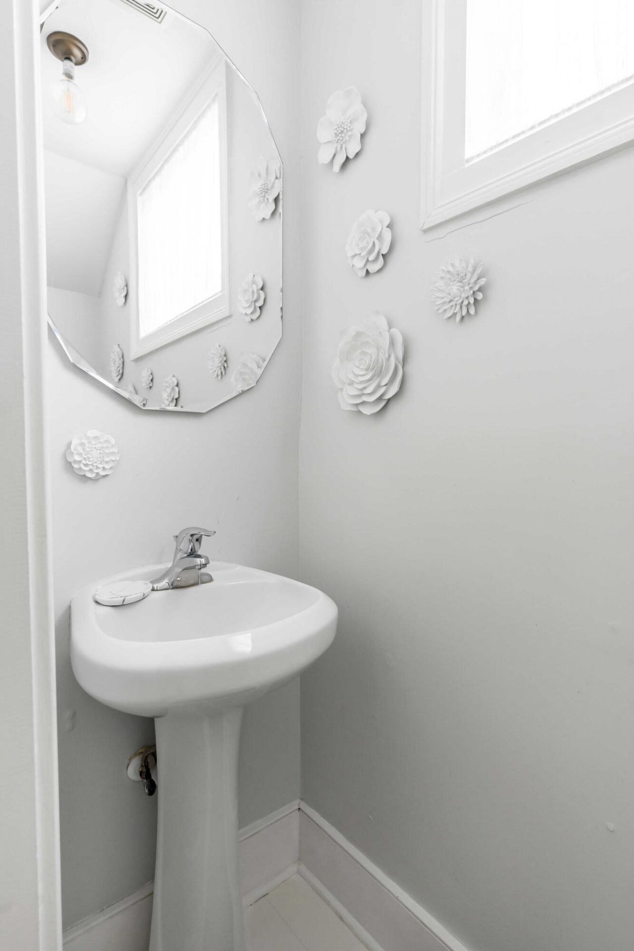 142 Spring Street Photo 49