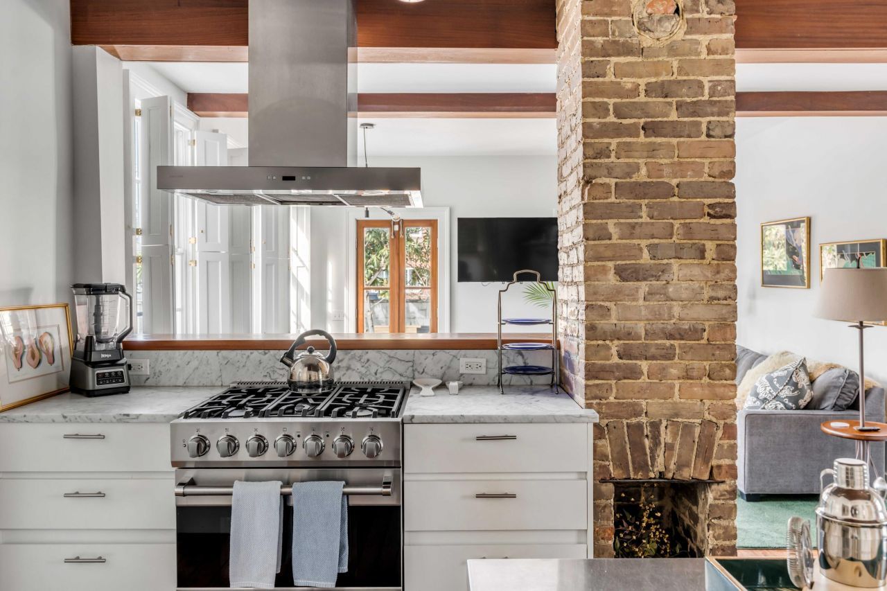 142 Spring Street Photo 7