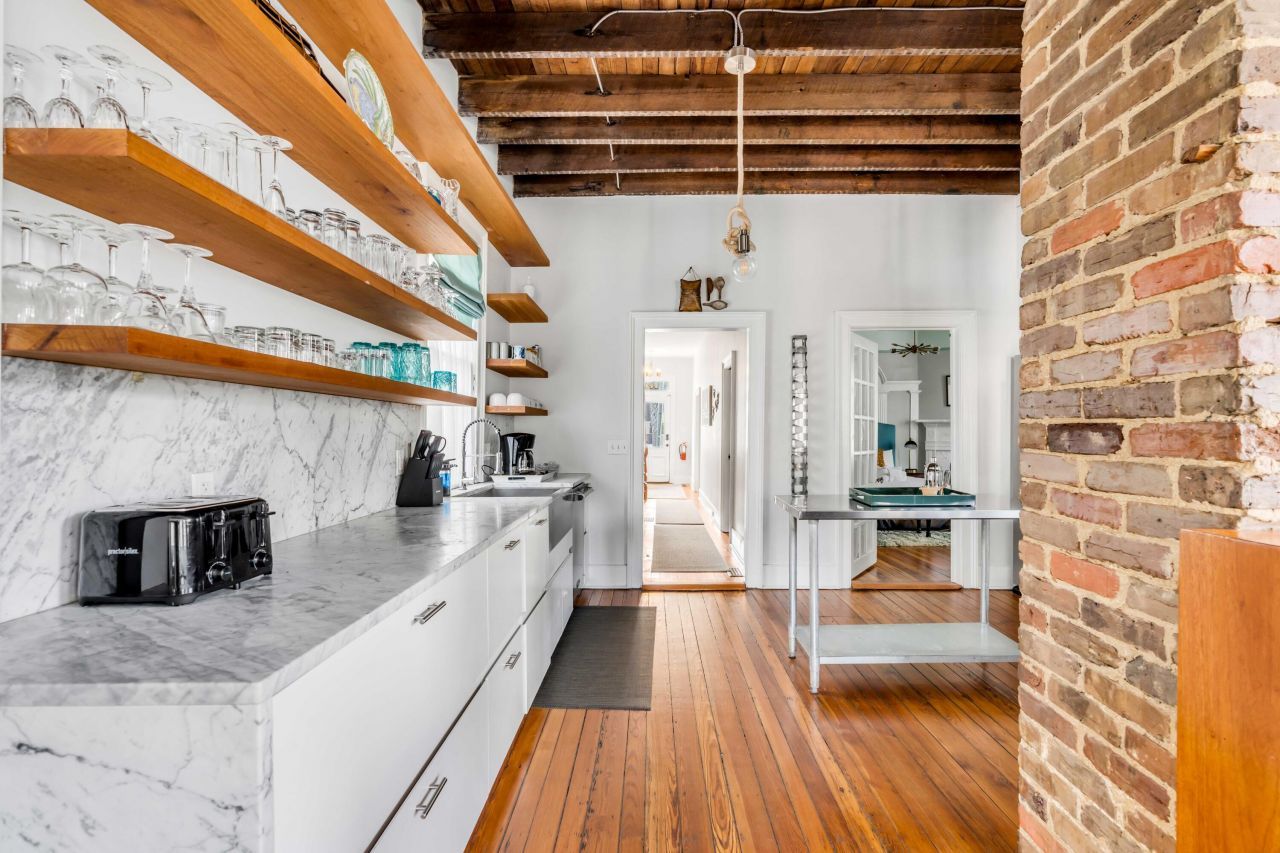 142 Spring Street Photo 9