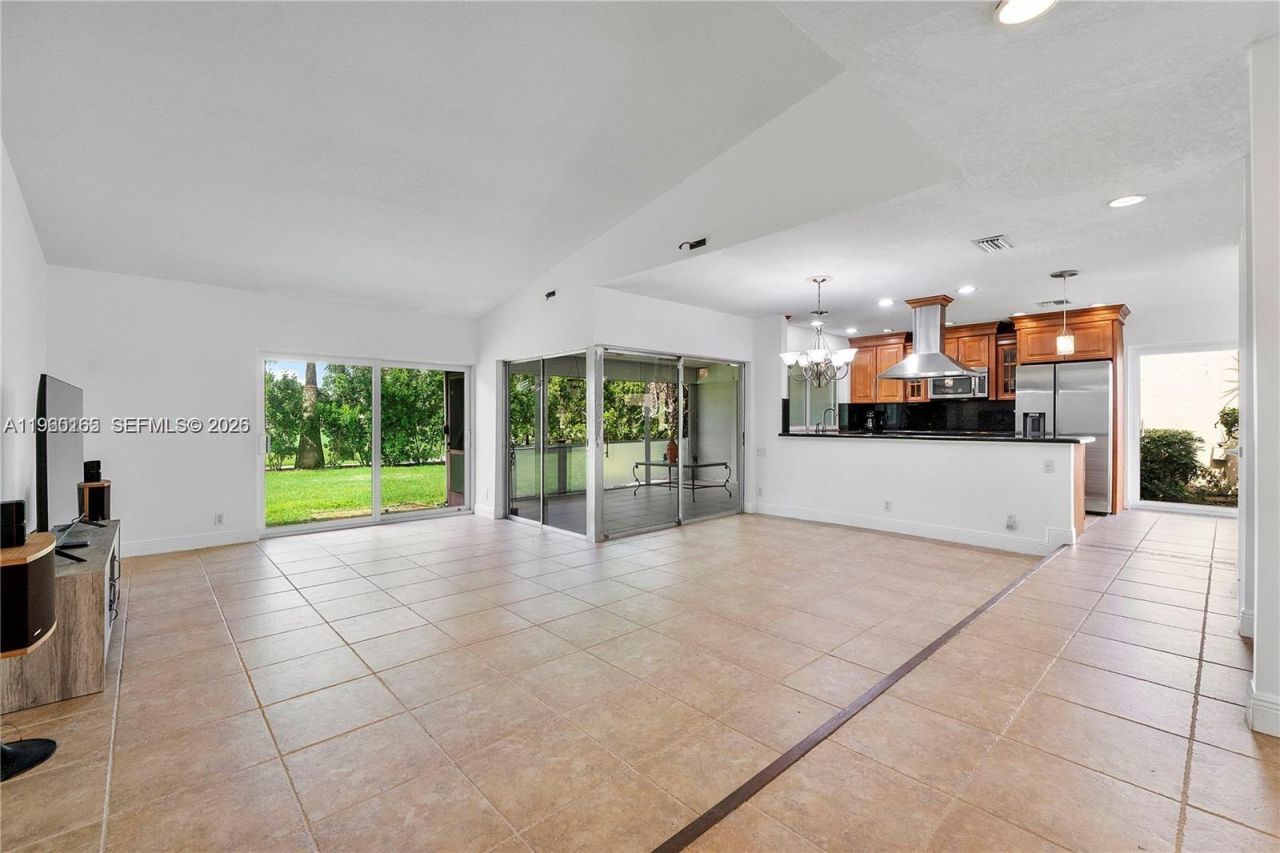 5667 N Cameo Dr N, Boca Raton, FL 33433 Photo