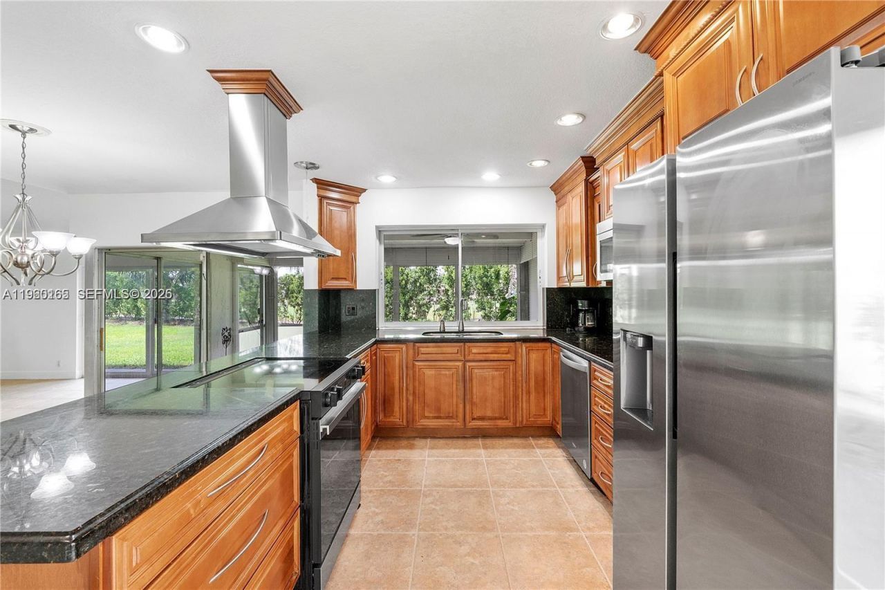 5667 N Cameo Dr N, Boca Raton, FL 33433 Photo