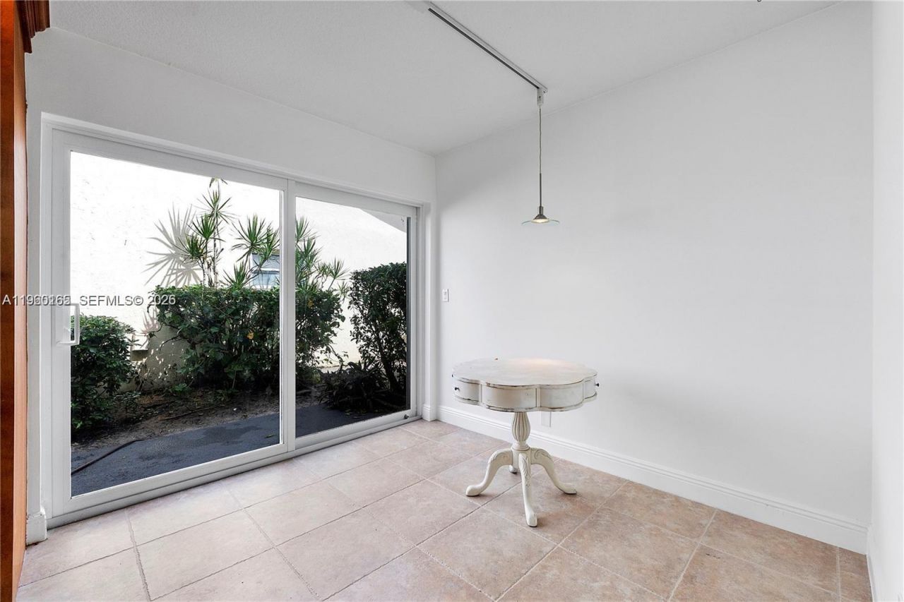 5667 N Cameo Dr N, Boca Raton, FL 33433 Photo