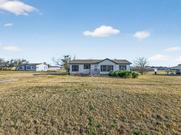 1550 Wild Horse Lane , Stephenville, TX 76401