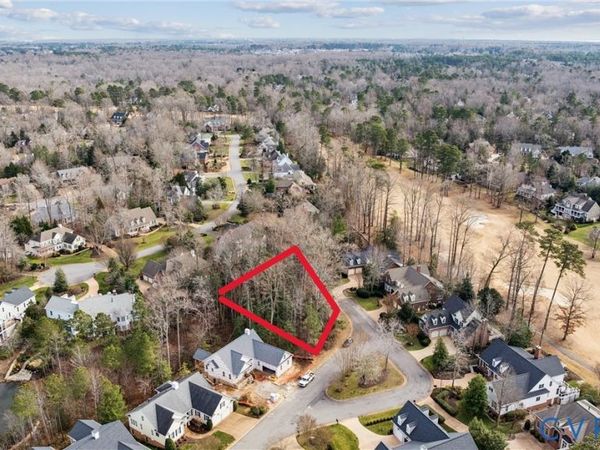 227 St Cuthbert , Williamsburg, VA 23188