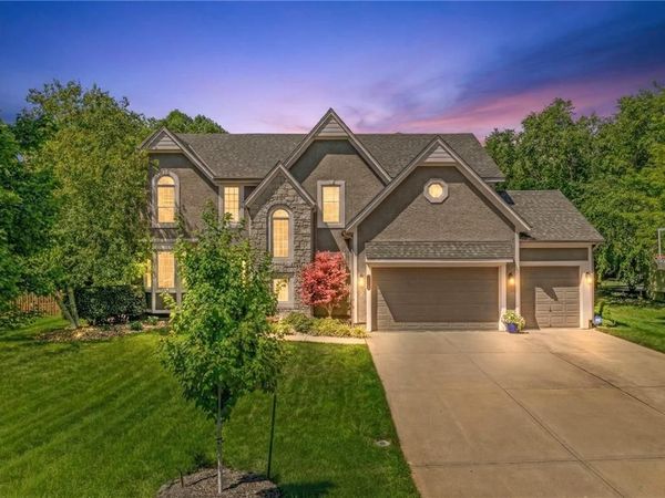 12508 W 130 Terrace, Overland Park, KS 66213