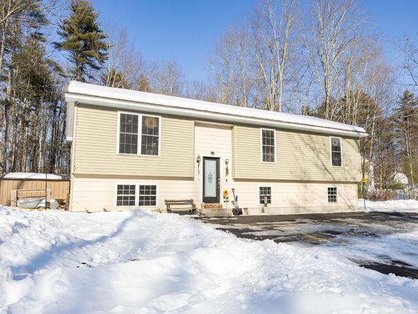 6 Lilac Lane, Berwick, ME 03901
