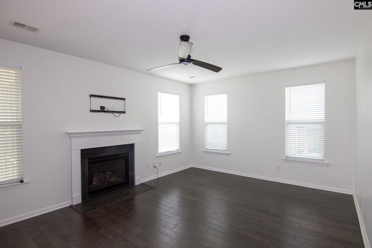 1213 Portrait Hill Drive  Photo 10