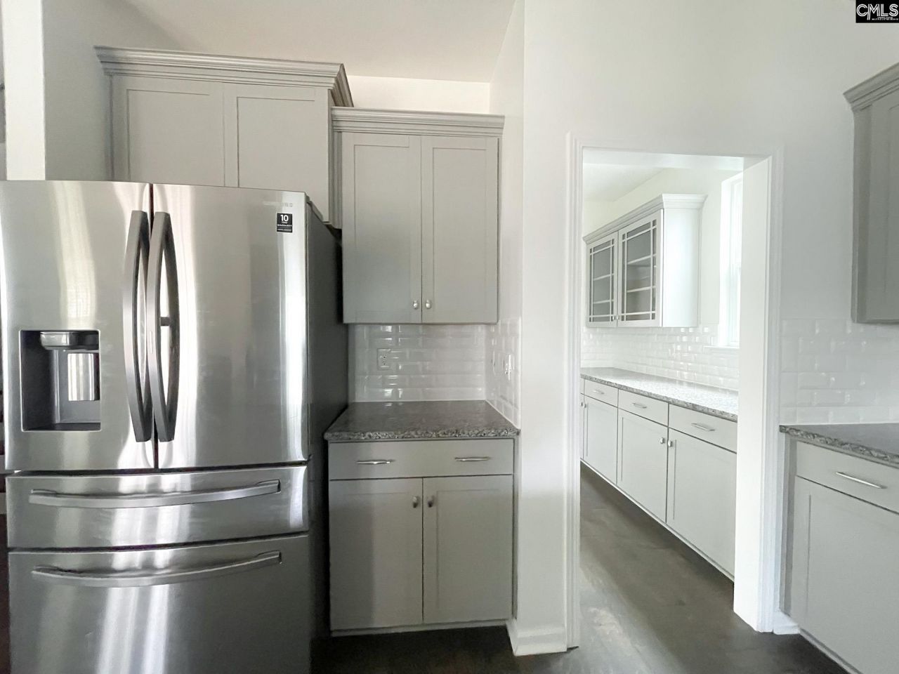 1213 Portrait Hill Drive  Photo 13