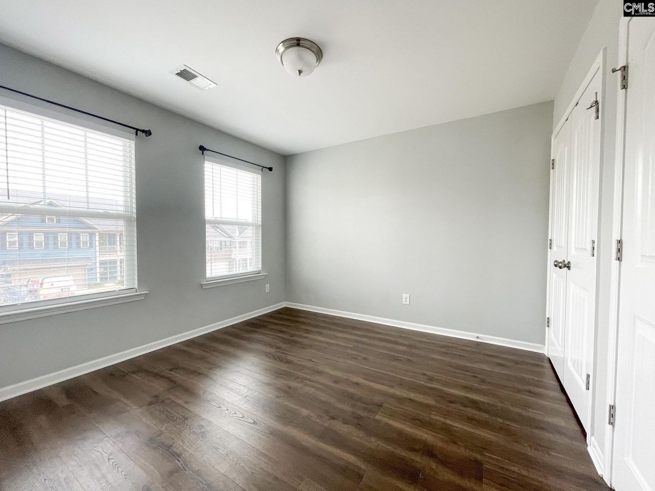 1213 Portrait Hill Drive  Photo 25