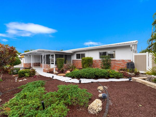 2001 NE 30th Street, Fort Lauderdale, FL 33306