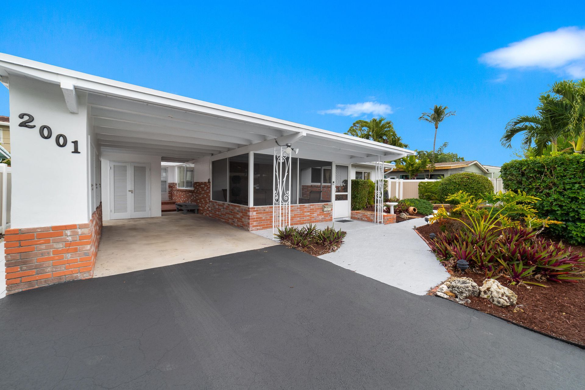 2001 NE 30th Street, Fort Lauderdale, FL 33306 Photo