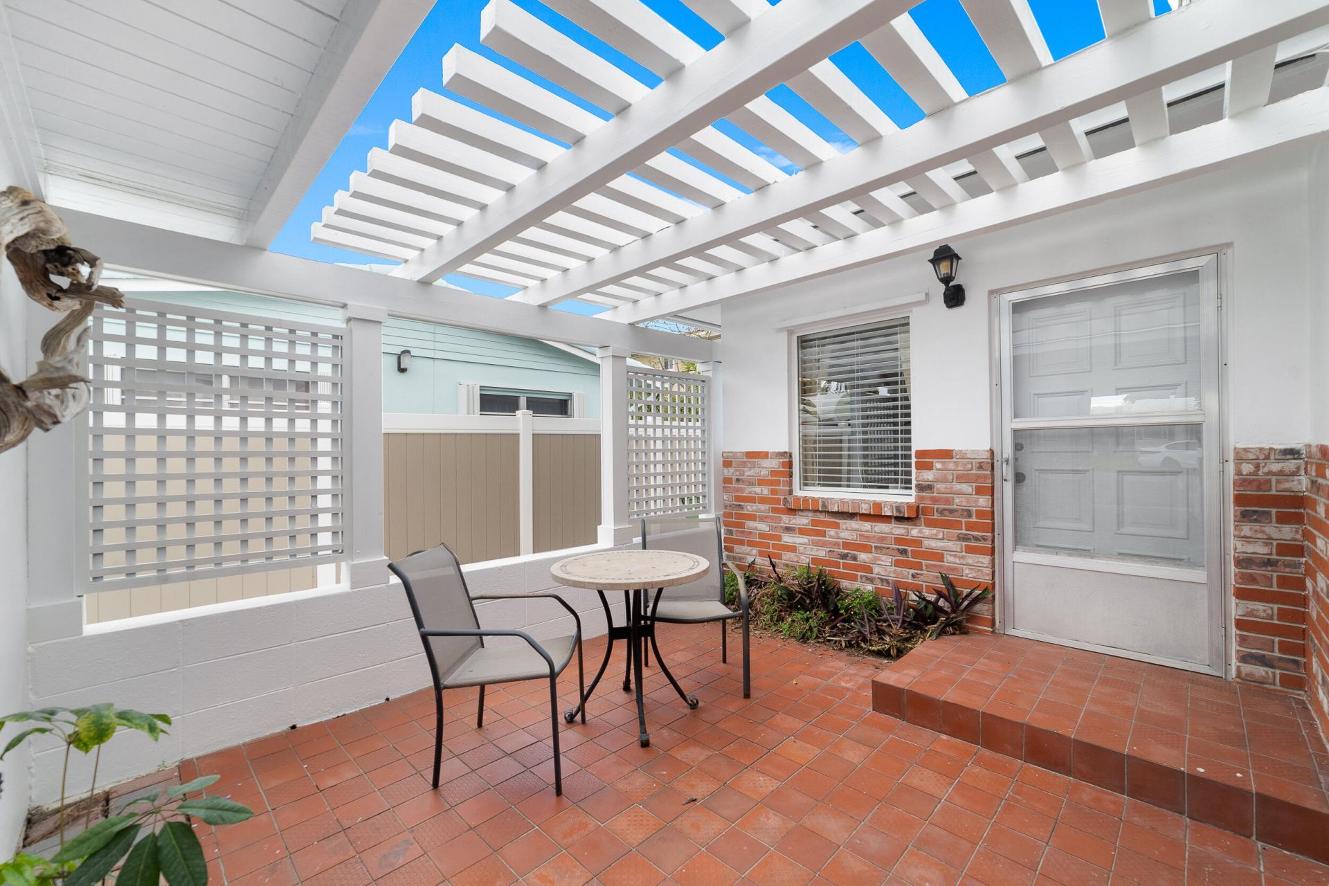 2001 NE 30th Street, Fort Lauderdale, FL 33306 Photo